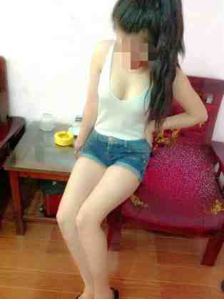 Thiếu Nữ Show Hàng Trong Nhà Nghỉ, Ảnh Sex Việt Nam