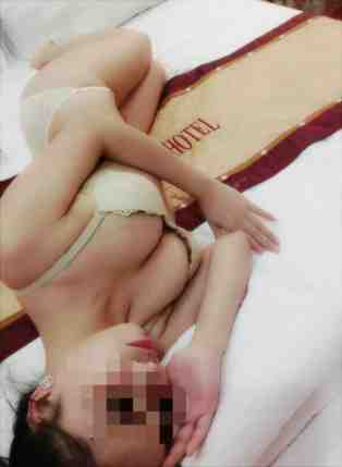 Thiếu Nữ Show Hàng Trong Nhà Nghỉ, Ảnh Sex Việt Nam